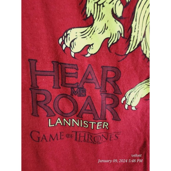 Game of Thrones T-Shirt Adult size Small Red Short Sleeve Hear Me Roar Lannister - Picture 2 of 8